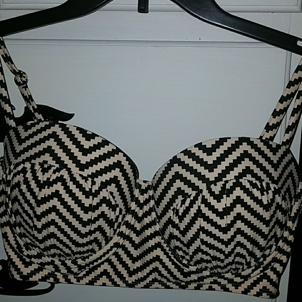 Push up bikini top